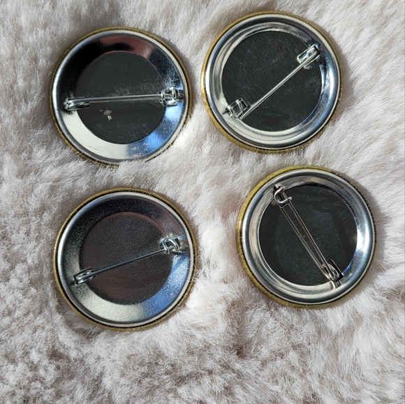 🌈 PRIDE Rainbow Buttons Set of 4 Pins Vintage Pride - Picture 2 of 2